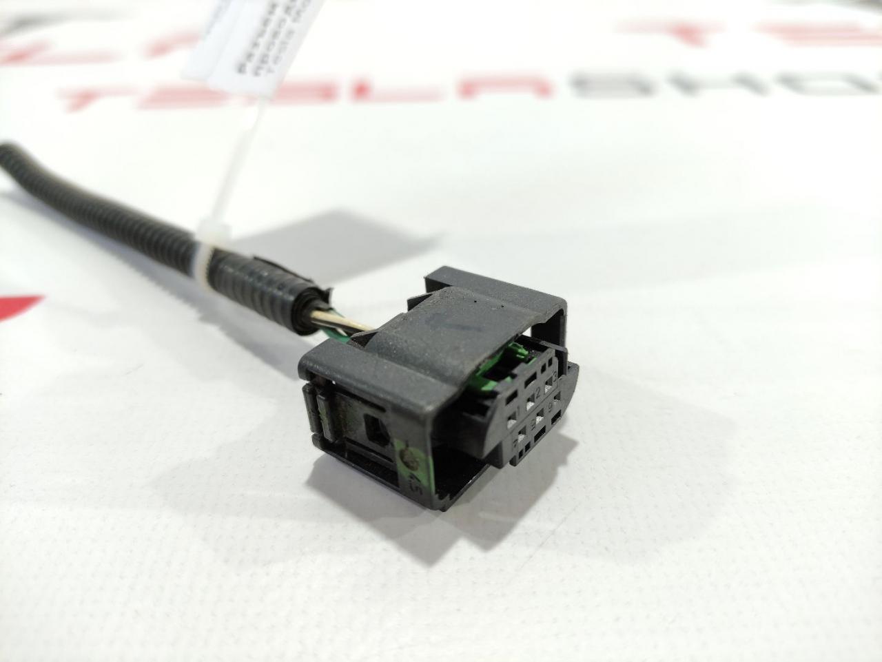 разъем (фишка) проводки Tesla Model S 1 поколение 2015, 1009096-00-G, 968399-1 - фото №1