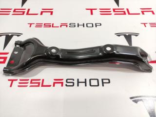 Направляющая сиденья второго ряда (крепление батареи) средняя Tesla Model 3 1 поколение 2019, 1098704-00-C