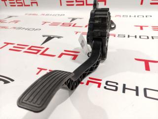 педаль Tesla Model 3 1 поколение 2019, 1044695-00-A