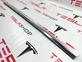 молдинг двери задней левой Tesla Model 3 1 поколение 2019, 1080745-00-C