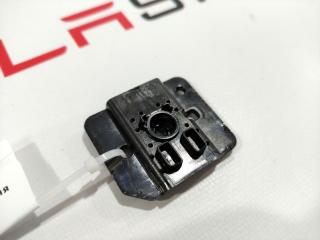 Кронштейн крепления козырька солнцезащитного Tesla Model 3 1 поколение 2019, 1090081-00-E