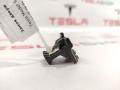 Крепление кнопки открытия крышки багажника Tesla Model S 1 поколение [рестайлинг] 2020, 1013417-00-B - фото №3