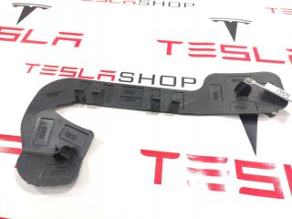 Кронштейн крепления фары противотуманной правой Tesla Model 3 1 поколение 2021, 1089450-00-A