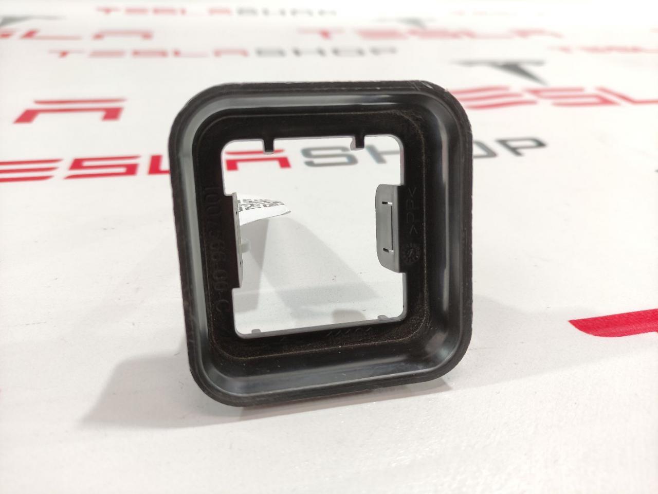 Адаптер воздуховода Tesla Model S 1 поколение 2015, 1007566-00-C - фото №1