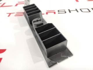 Кронштейн накладки, стойки C Tesla Model S 1 поколение 2016, 1002534-08-H