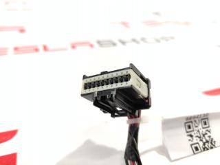 разъем (фишка) проводки Tesla Model S 1 поколение [рестайлинг] 2018, 2135153-02-C, 34729-0200