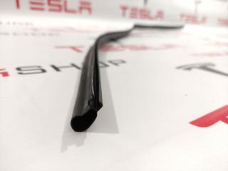 Уплотнитель (резина) пластикового каркаса панели Tesla Model S 1 поколение 2016, 1004376-00-D