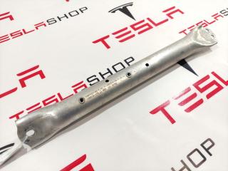 распорка стоек Tesla Model S 1 поколение 2016, 1007924-00-E