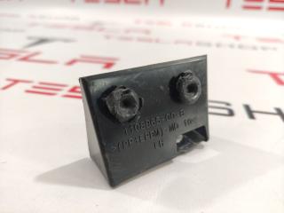 кронштейн крепления подкрылка заднего левого Tesla Model 3 1 поколение (2017 - 2025), 1081583-00-B, 1108965-00-B