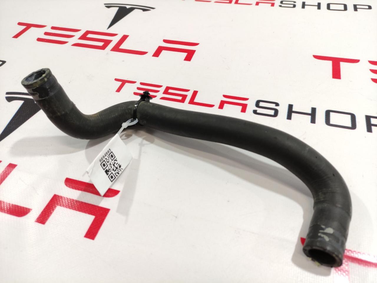 Шланги охлаждающей жидкости Tesla Model S 1 поколение 2016, 1030812-00-B - фото №1