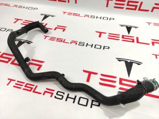 Шланги охлаждающей жидкости Tesla Model S 1 поколение 2016, 1049684-00-A