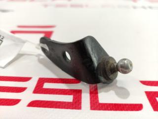 Кронштейн амортизатора капота (шаровый) Tesla Model S 1 поколение 2015, 1008840-00-C