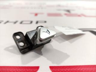 Кнопка открытия бардачка Tesla Model S 1 поколение 2016, 6008906-00-C