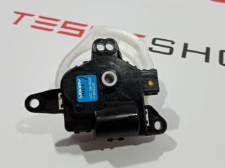 Сервопривод режимный (печки) Tesla Model S 1 поколение 2014, 6008248, 1116135-00-B, D266-EB9AA01