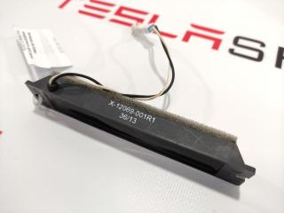 Антенна системы комфортного доступа Tesla Model S 1 поколение 2015, 1014951-00-A, X-12069-001R1
