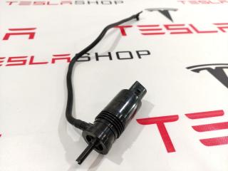 насос (моторчик) омывателя стекла Tesla Model 3 1 поколение 2018, 1110164-00-B, 1096062-00-D