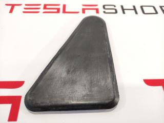 Заглушка кузовной панели моторного щита внутренняя Tesla Model 3 1 поколение 2019, 1073828-S0-B