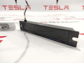 Антенна системы комфортного доступа Tesla Model S 1 поколение 2016, 1014951-00-A, X-12069-001R1