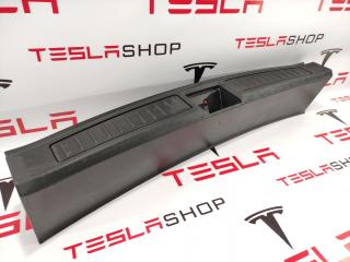 Отделка багажника пластик (под замок) Tesla Model S 1 поколение 2016, 1010824-01-D