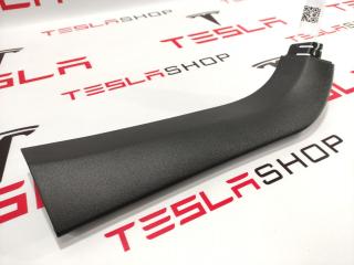 накладка двери (крышки) багажника Tesla Model S 1 поколение 2016, 1009234-00-I, 1009252-00-G