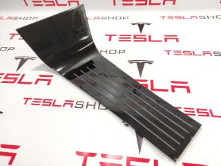 Декоративная накладка центральной консоли Tesla Model S 1 поколение 2016, 1023170-02-C