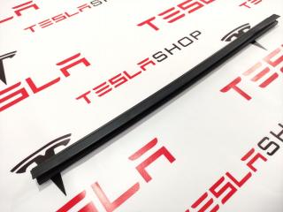 Уплотнитель стекла внутренний двери Tesla Model S 1 поколение 2015, 1038408-00-A