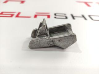 Направляющий ограничитель основной батареи (маленький) Tesla Model S 1 поколение 2015, 1028600-00-A