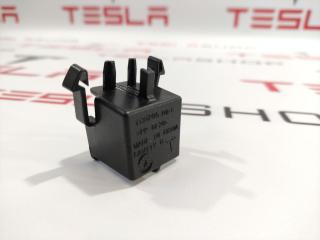 Крепеж бокса подкапотного (ванны) Tesla Model 3 1 поколение 2018, 1131205-00-C