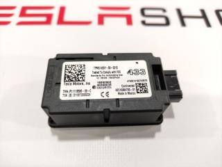Антенна датчиков давления в шинах (TPMS) Tesla Model 3 1 поколение 2018, 1118580-00-C