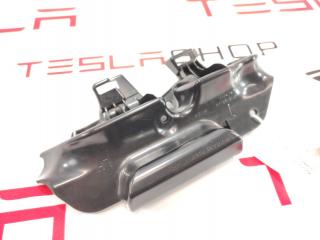 Кронштейн накладки, стойки В Tesla Model 3 1 поколение 2018, 1088837-00-A, 1103773-00-H