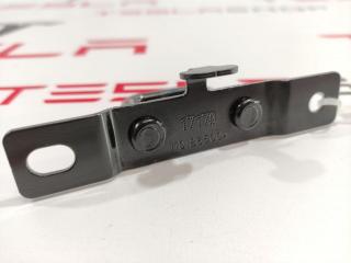 Петля фиксации сидений 2-го ряда Tesla Model 3 1 поколение 2018, 1101865-00-A