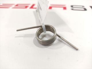 Пружина порта зарядки Tesla Model S 1 поколение (2012 - 2016), 1005612-00-G