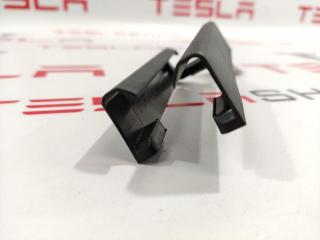 Заглушка салазки сиденья Tesla Model 3 1 поколение 2018, 1097490-00-C