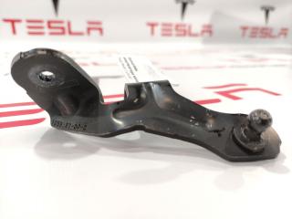 Кронштейн амортизатора капота (шаровый) Tesla Model 3 1 поколение 2018, 1089587-00-C