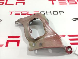 Кронштейн лонжерона (поддержка крыла/фары) Tesla Model 3 1 поколение 2018, 1086016-00-D