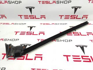 Уплотнитель стекла внутренний двери Tesla Model 3 1 поколение 2018, 1090495-00-E