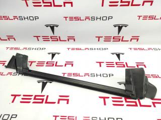 Уплотнитель стекла внутренний двери Tesla Model 3 1 поколение 2018, 1090503-00-F