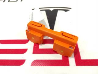 Верхняя накладка шунта высоковольтной батареи Tesla Model S 1 поколение 2015, 1005552-00-A