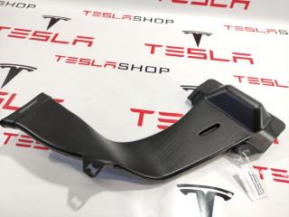 Воздуховод обогрева 2-го ряда сидений Tesla Model 3 1 поколение 2018, 1092166-00-A