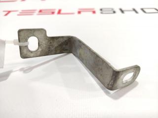 Кронштейн крепления контакта минус Tesla Model 3 1 поколение 2018, 1078345-00-A