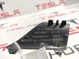 Заглушка обшивки (карты) двери Tesla Model S 1 поколение 2016, 1002974-00-E