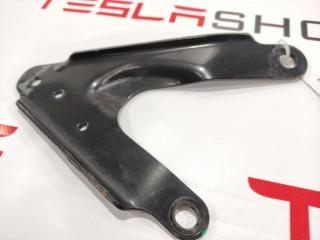 Кронштейн крепления подрамника Tesla Model S 1 поколение 2016, 6008490-00-A
