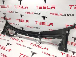 Подкапотная накладка стеклоочистителей Tesla Model S 1 поколение 2016, 1008976-00-E