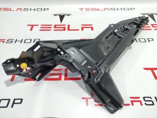 Кронштейн внутренний стойки C Tesla Model S 1 поколение 2016, 1009273-00-D