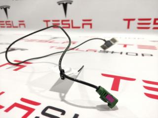 Bluetooth антенна Tesla Model X 1 поколение 2016, 1052393-00-B