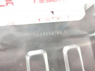 Кронштейн блока управления люком Tesla Model S 1 поколение 2016, 1013496-00-E