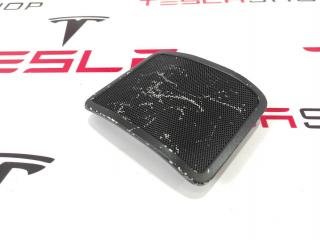 Крышка микрофона Tesla Model S 1 поколение 2016, 1002404-00-B