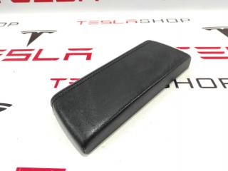 Подлокотник центральной консоли Tesla Model S 1 поколение 2016, 1024239-08-A