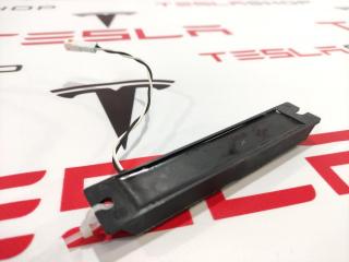 Антенна системы комфортного доступа Tesla Model S 1 поколение 2016, 1014951-00-A, X-12069-001R1