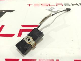 Антенна радио (фильтр) Tesla Model S 1 поколение 2016, 1012002-01-A